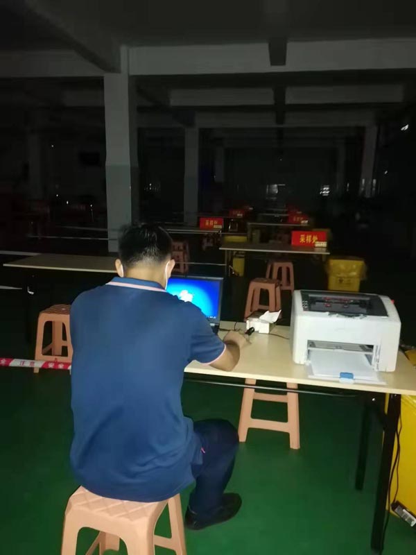 02.jpg